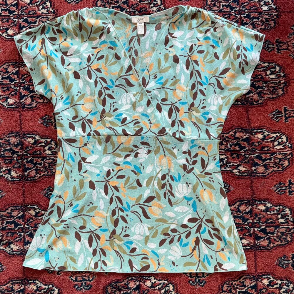 J.Jill XSP Pale Green Foliage Print Tissue Weight Stretch Knit‎ Top